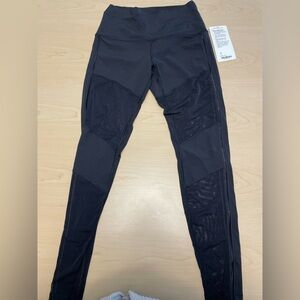 NWT Lululemon Hot to Street Black Mesh Panel Leggings - sz8 completely new!!!
